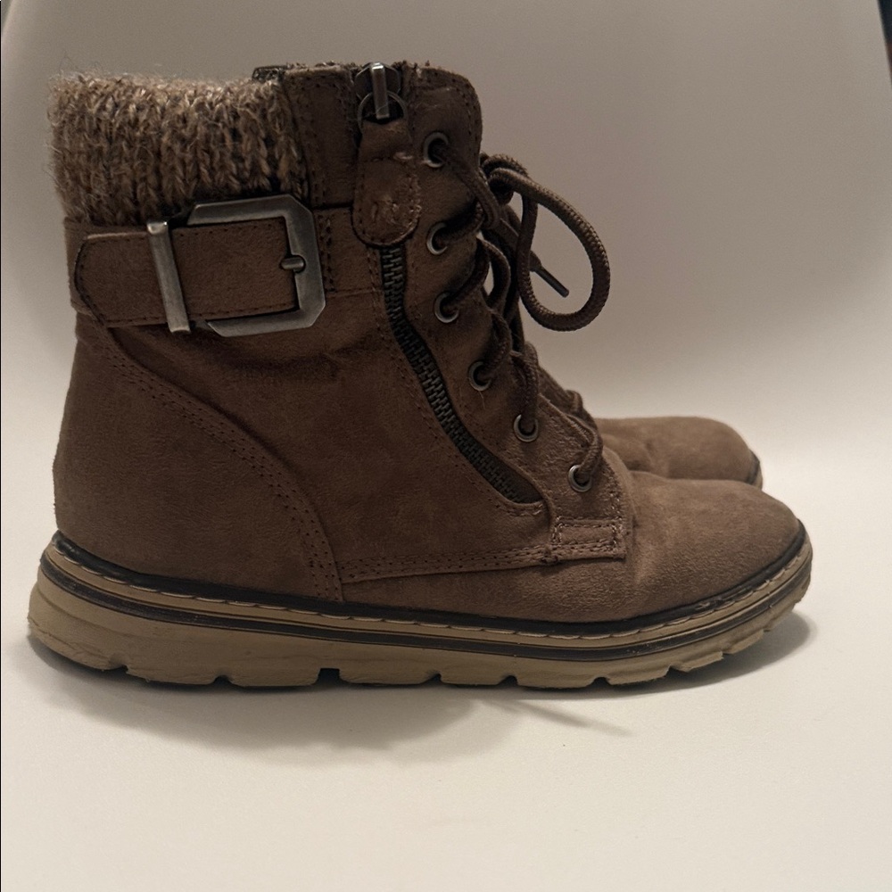 Cliffs by WHITE MOUNTAIN Brown Lace Up Boots